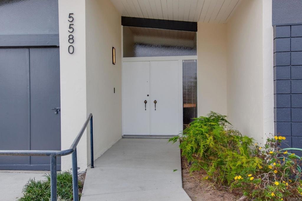 5580 Soledad Mountain Road, La Jolla, CA 92037