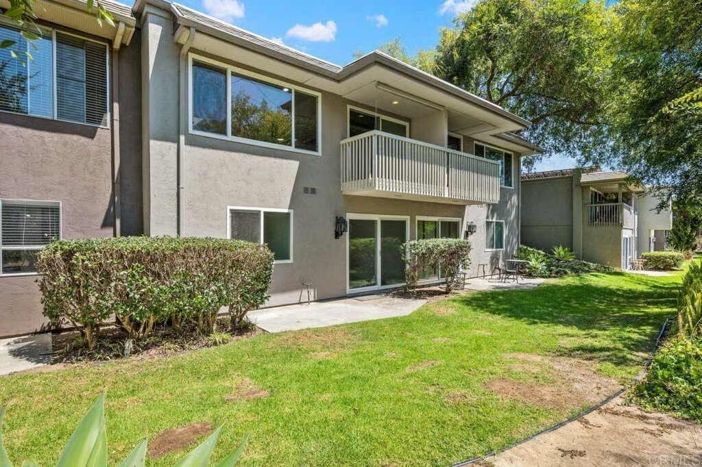 6247 Caminito Basilio, San Diego, CA 92111