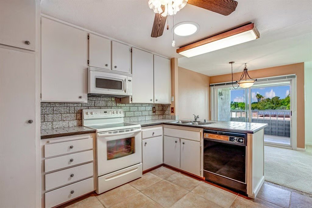 6324 Caminito Luisito, San Diego, CA 92111